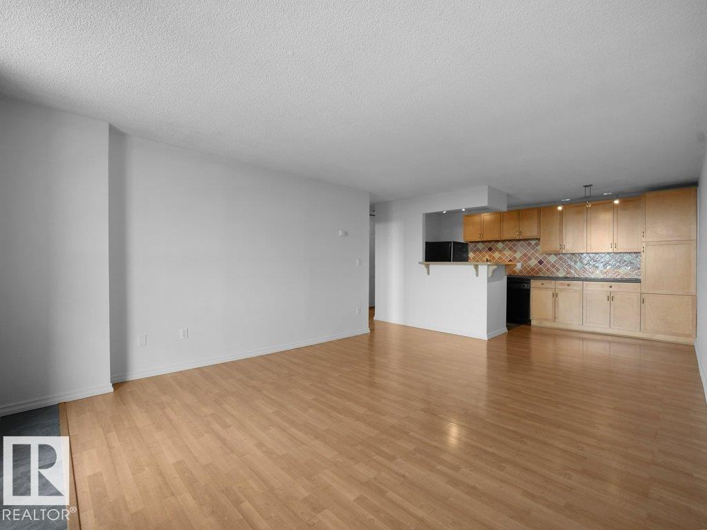 #912 13910 STONY PLAIN RD NW NW - 11