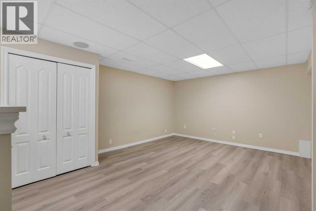 292 Coville Close NE - Image 43