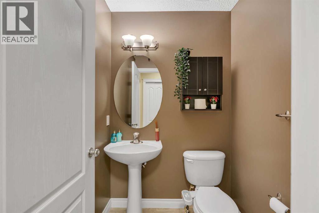 292 Coville Close NE - Image 25