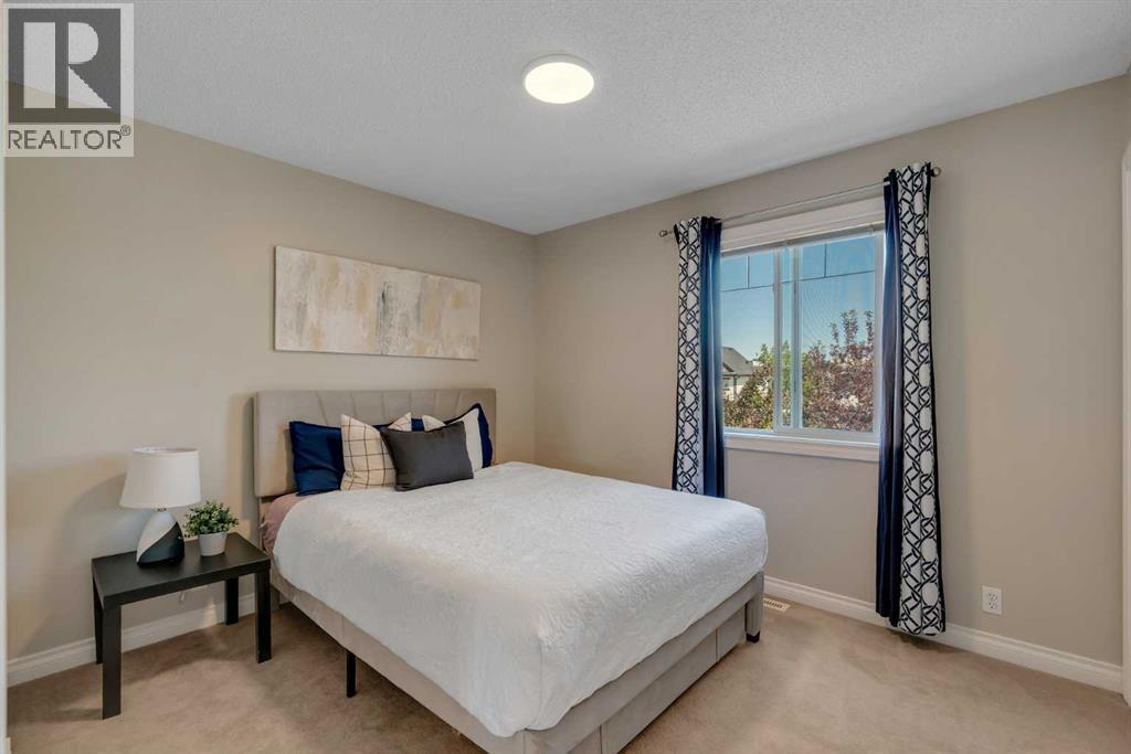 292 Coville Close NE - Image 33
