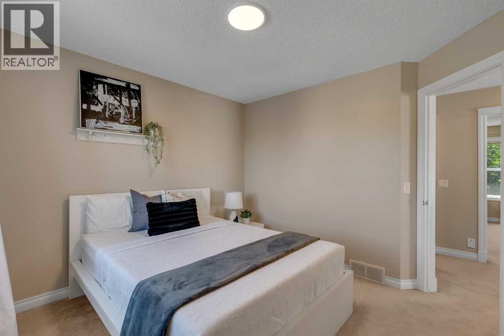 292 Coville Close NE - Image 36