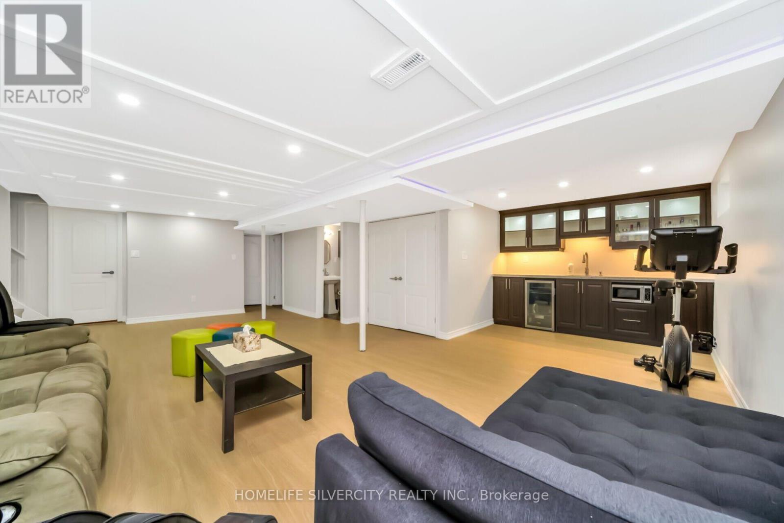 224 DELREX BOULEVARD - 37