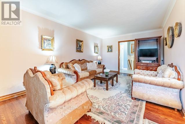 87 HULLMAR DRIVE - 11