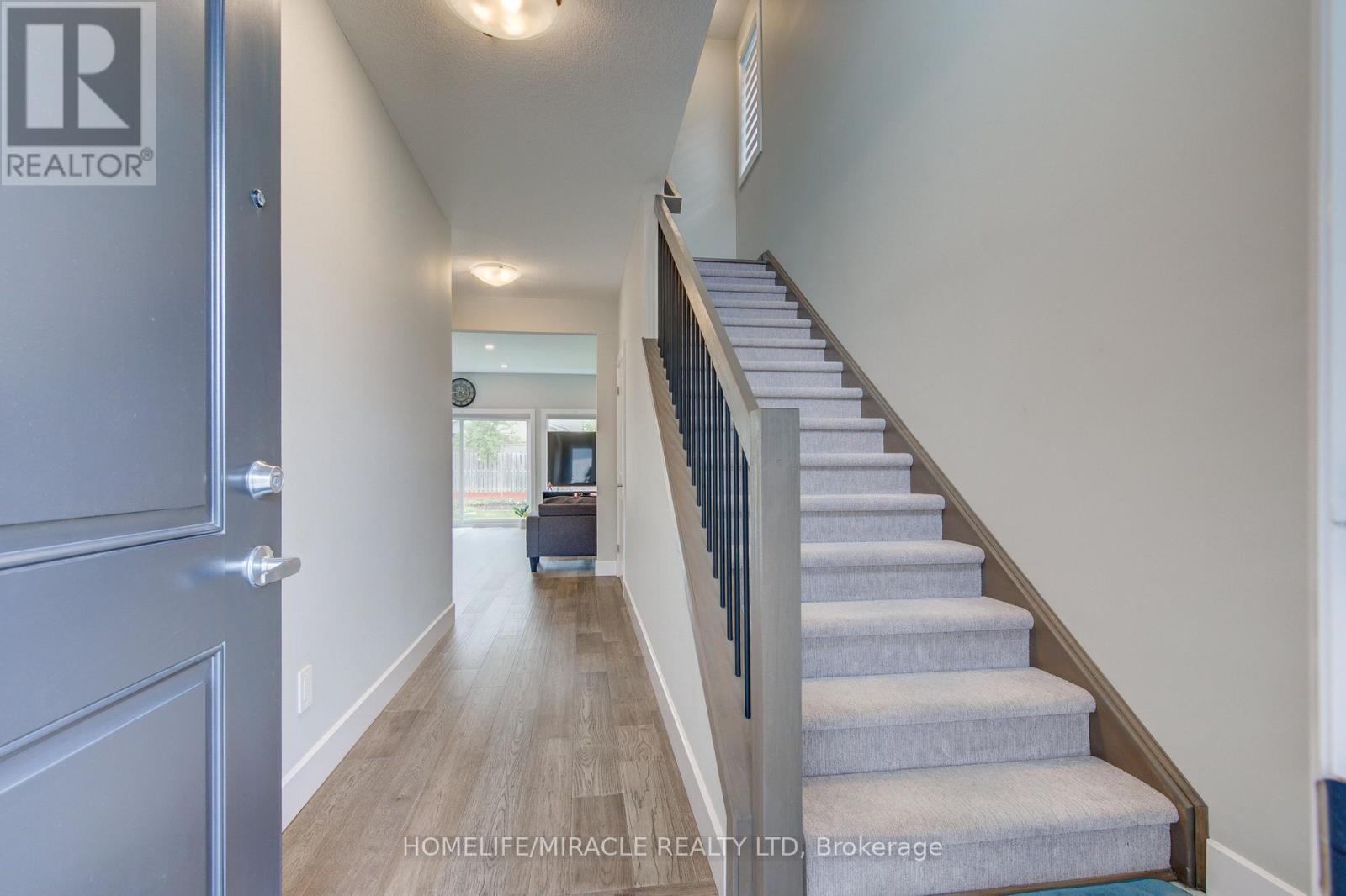 2206 SOUTHPORT CRESCENT - 5
