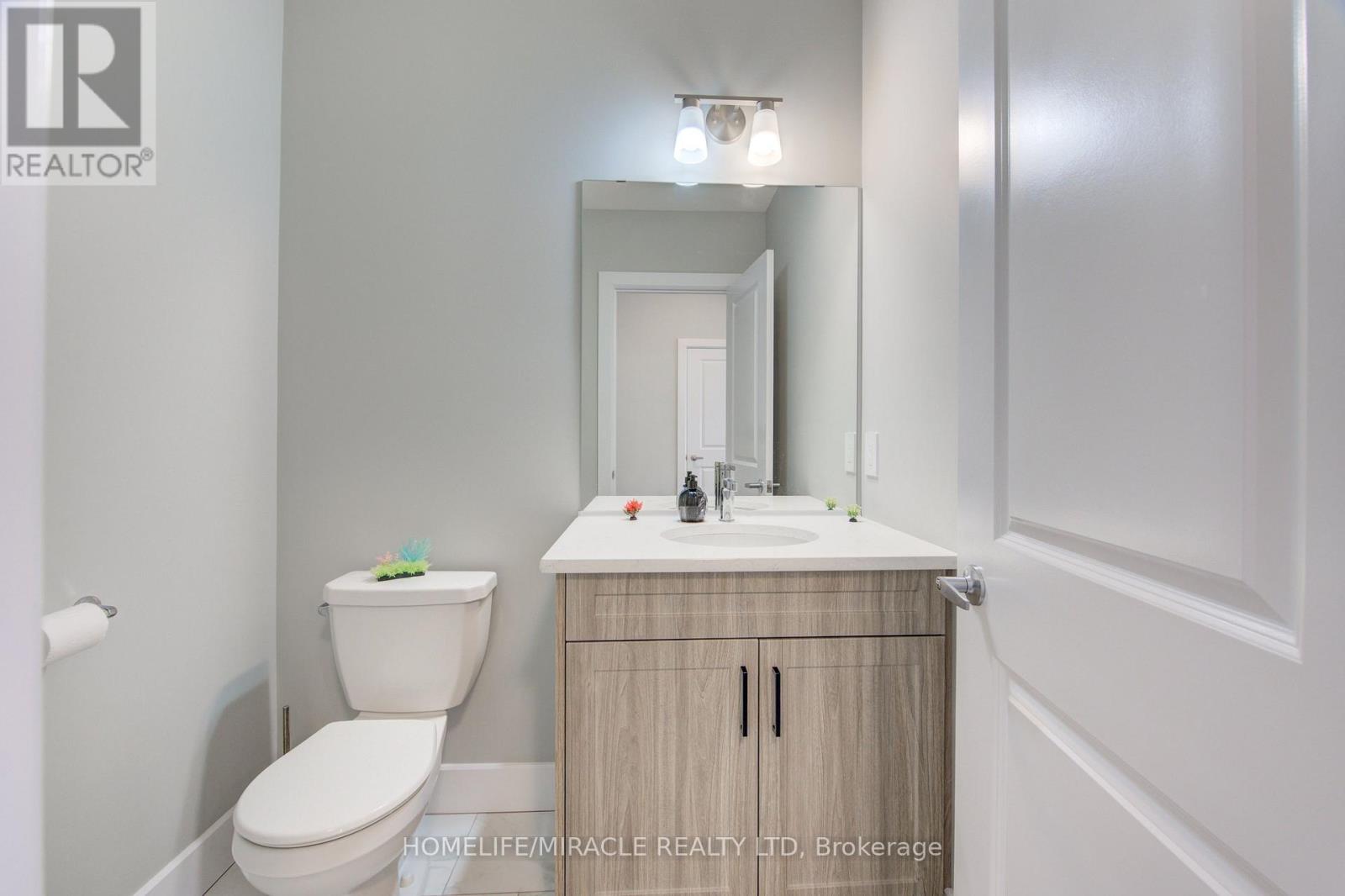 2206 SOUTHPORT CRESCENT - 7
