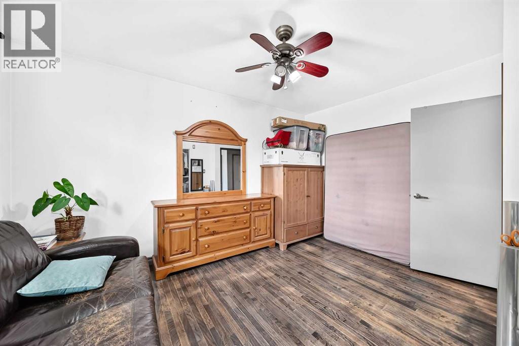 4832 Worcester Drive SW - 16