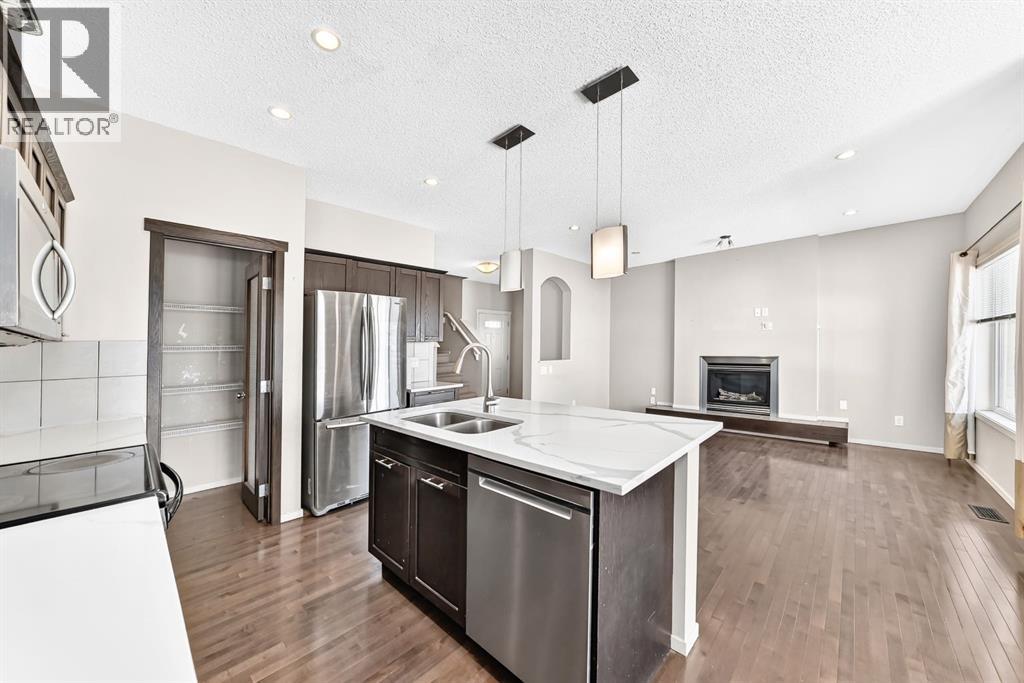 277 Saddlecrest Way NE - 5