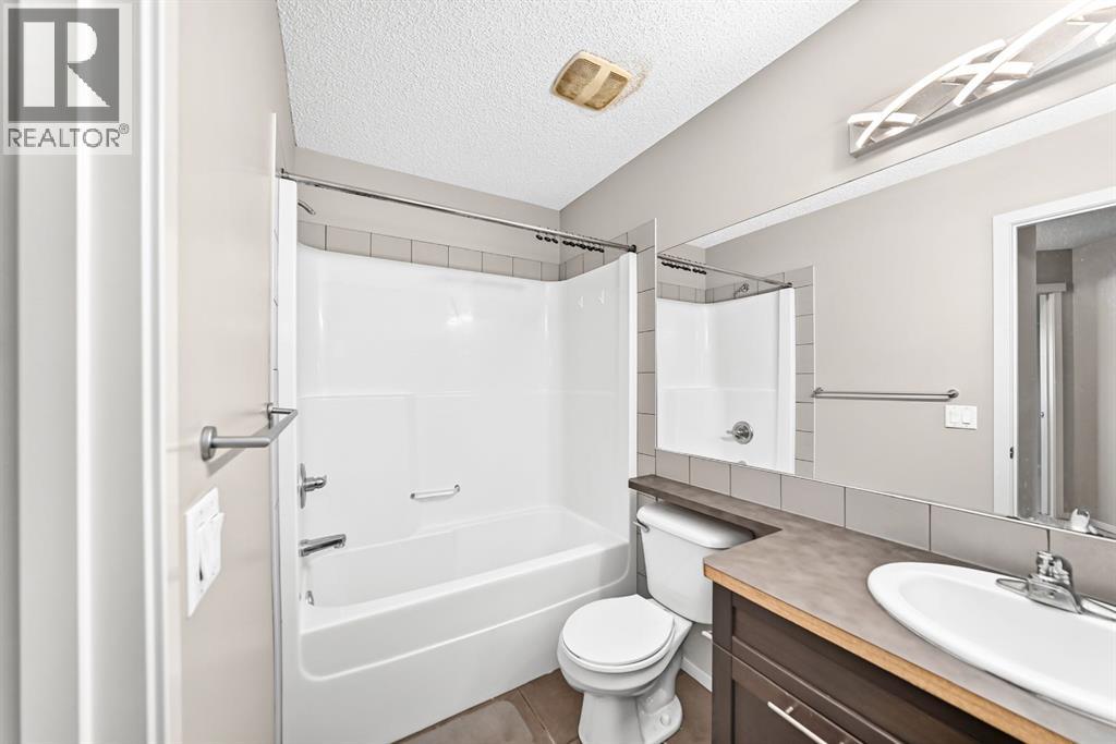 277 Saddlecrest Way NE - 30