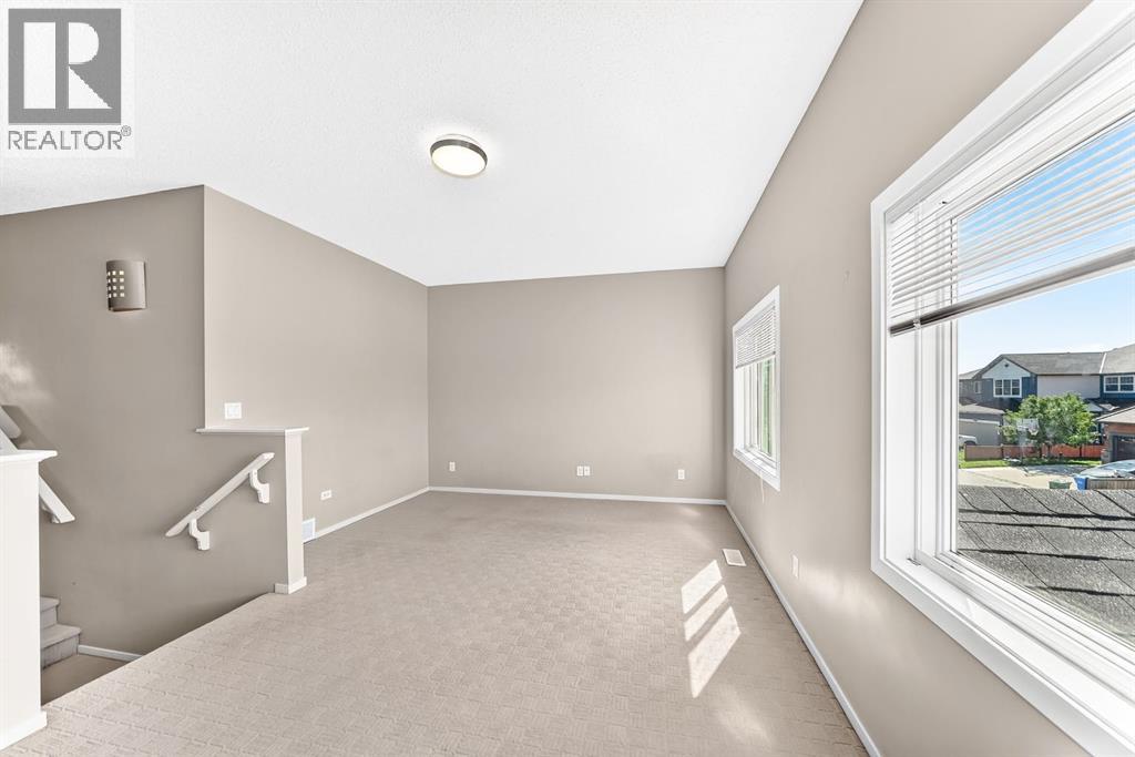277 Saddlecrest Way NE - 32