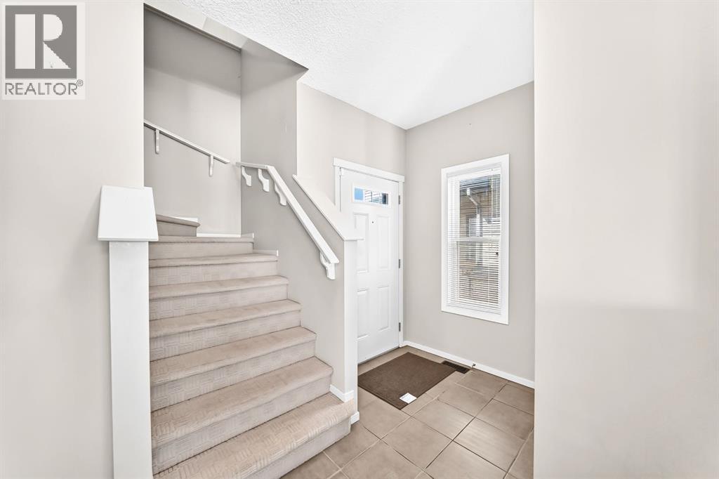 277 Saddlecrest Way NE - 19