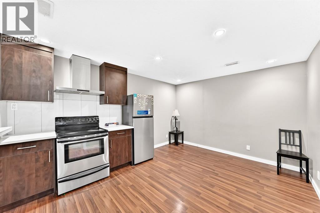 277 Saddlecrest Way NE - 34