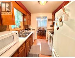 2186 Crestview Crescent, Castlegar, BC V1N3B3 Photo 17
