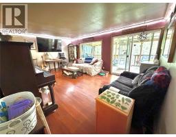 Full bathroom - 2186 Crestview Crescent, Castlegar, BC V1N3B3 Photo 11