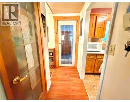 2186 Crestview Crescent, Castlegar, BC V1N3B3 Photo 18