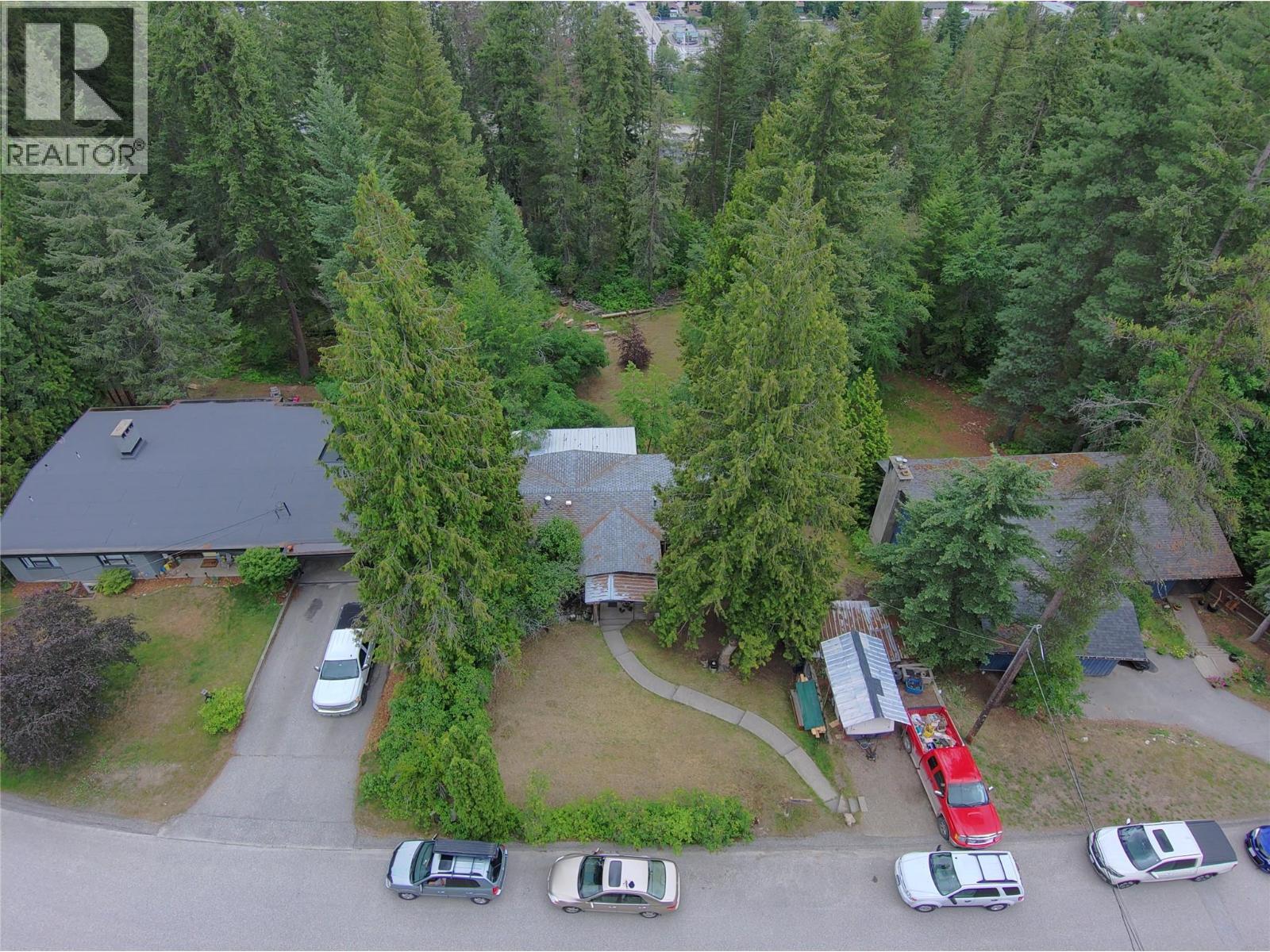 2186 Crestview Crescent - 54