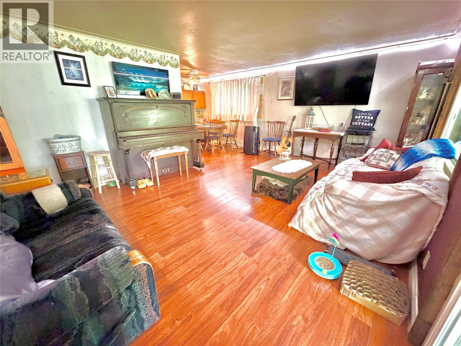 2186 Crestview Crescent - 12