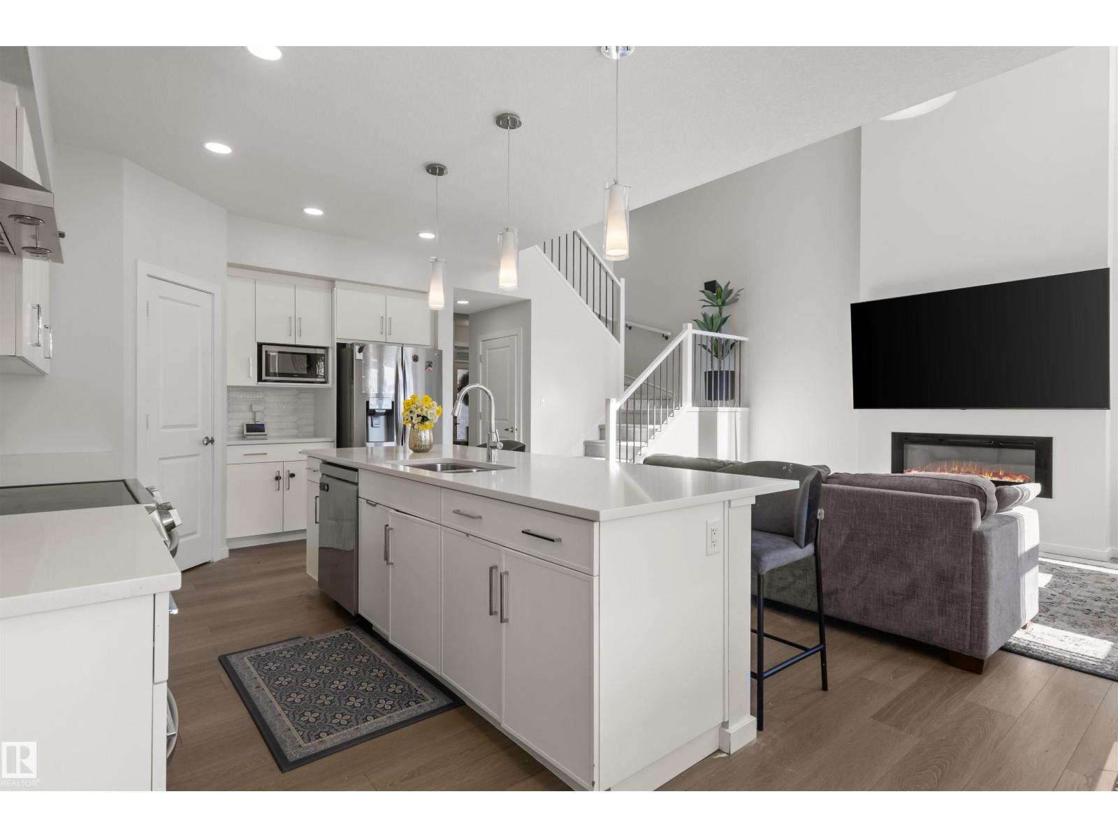 1471 PLUM CI SW - 14