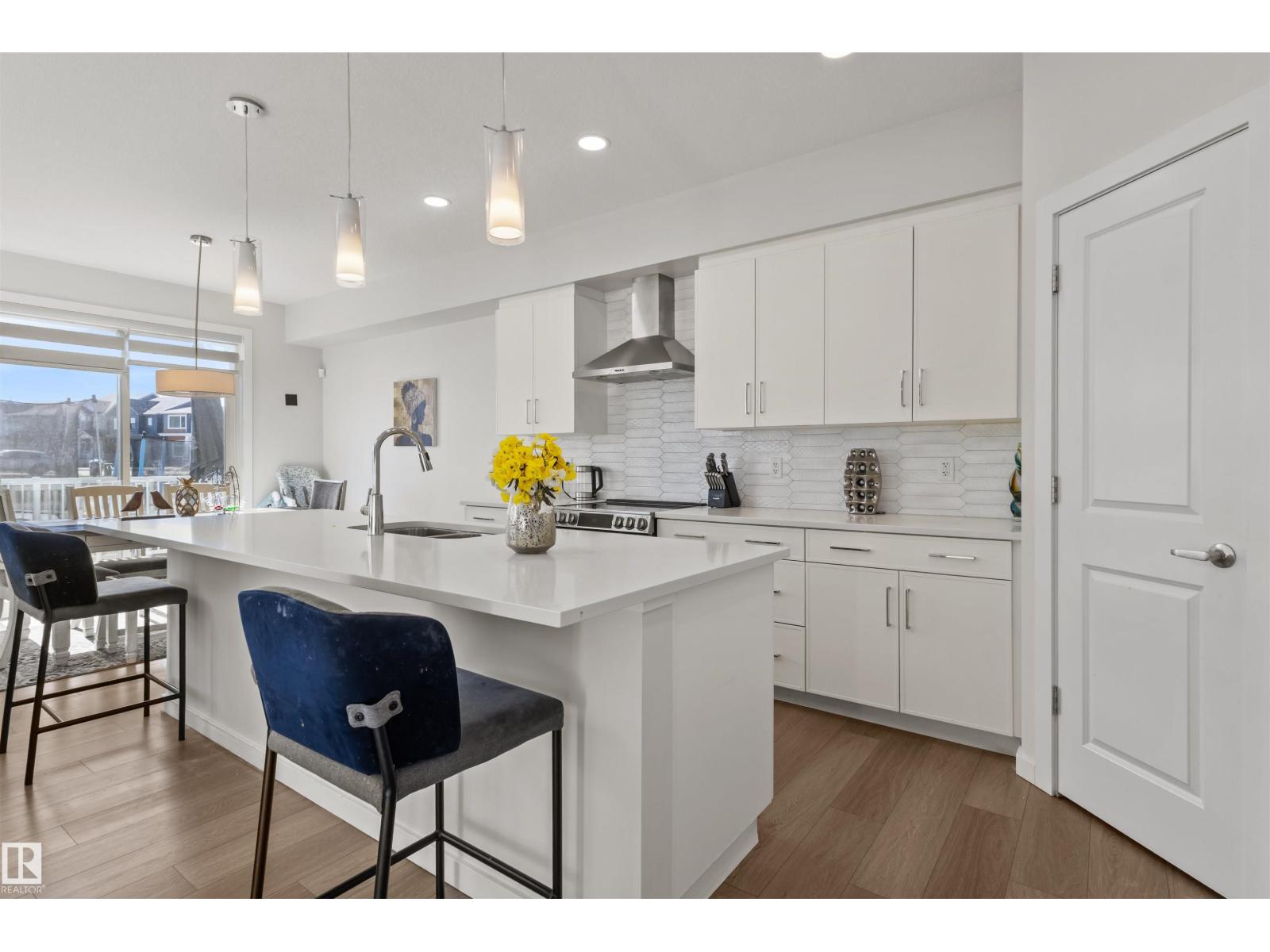 1471 PLUM CI SW - 16