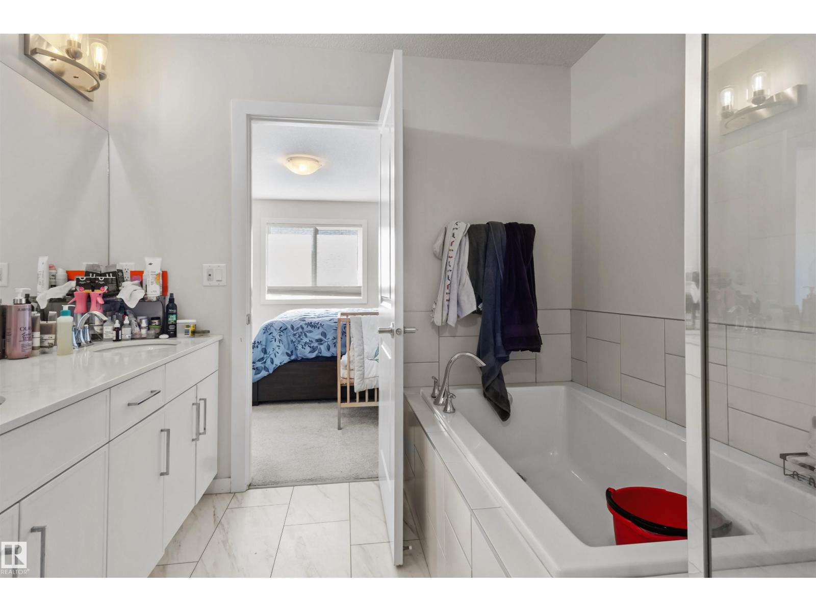 1471 PLUM CI SW - 25