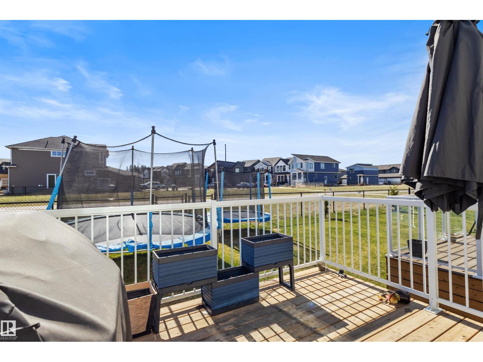 1471 PLUM CI SW - 33