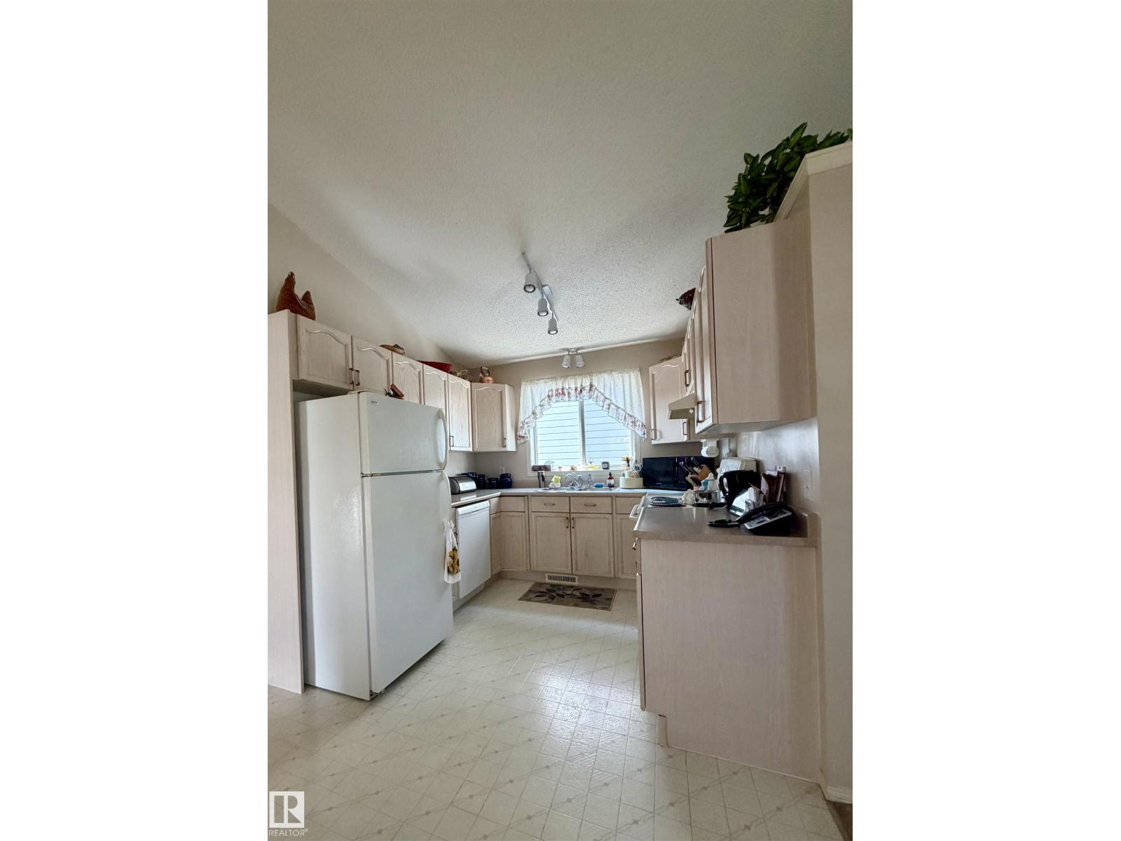 14839 47 ST NW - 9