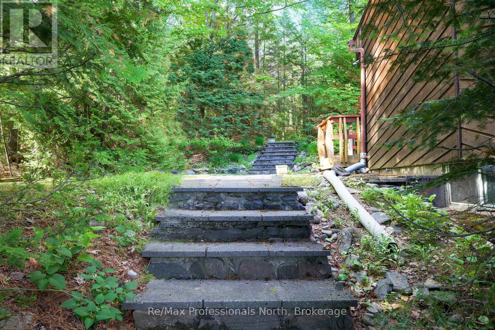 673 PENINSULA ROAD W - 8