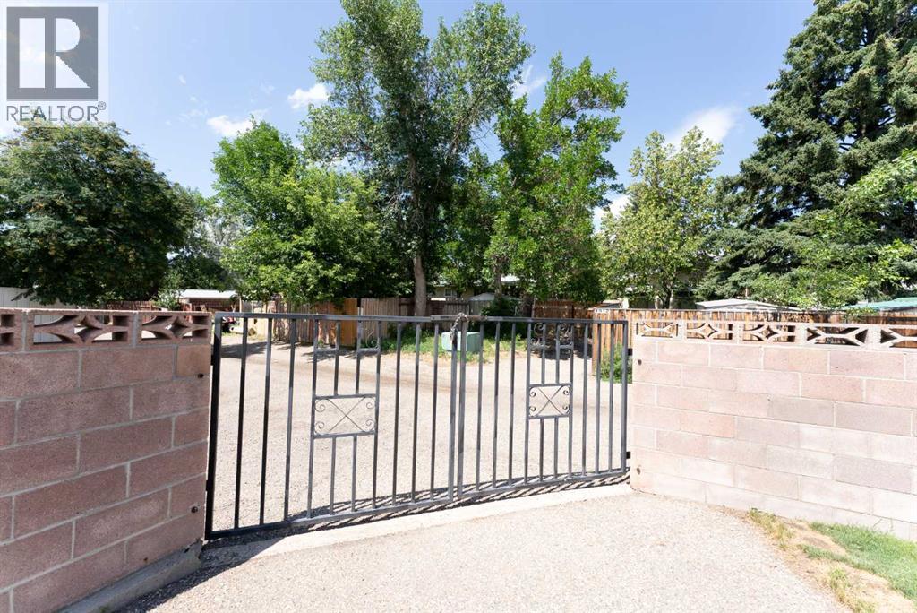 2084 19 Street N - Image 26