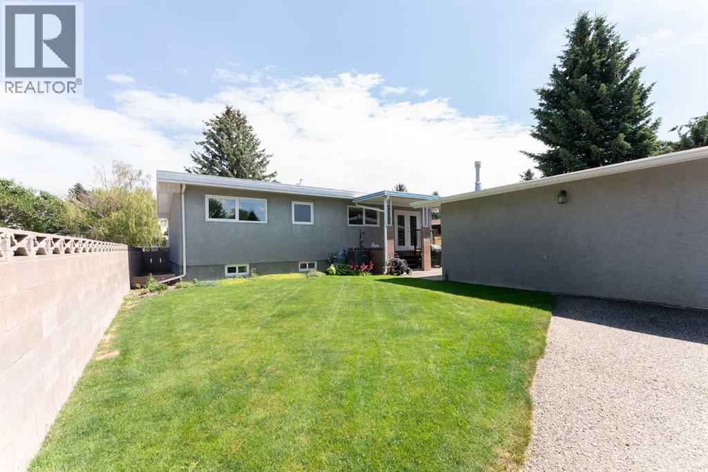 2084 19 Street N - Image 23