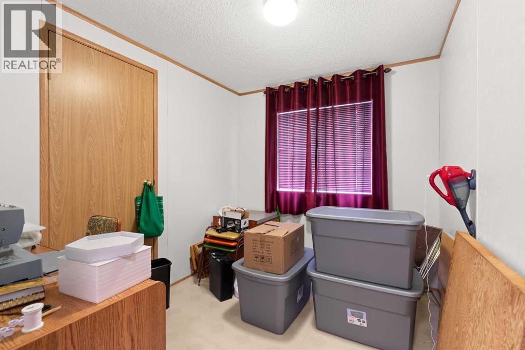 118, 1600 Strachan Road SE - 23