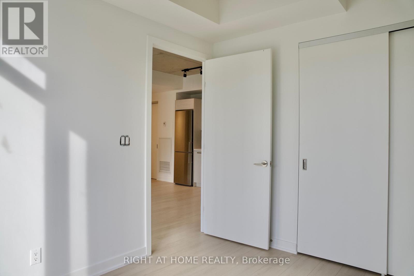 #310 203 CATHERINE STREET - 16