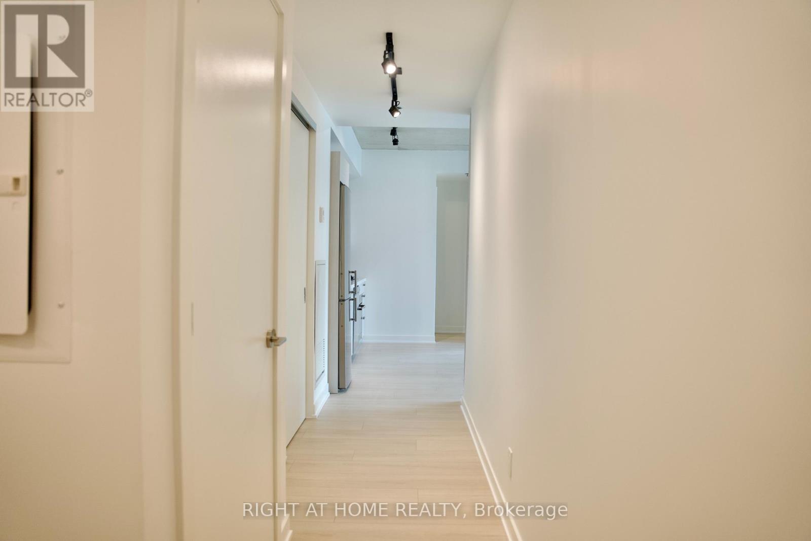 #310 203 CATHERINE STREET - 5