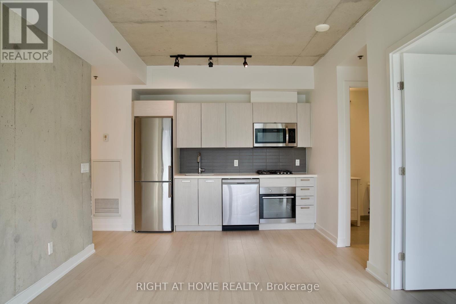 #310 203 CATHERINE STREET - 8