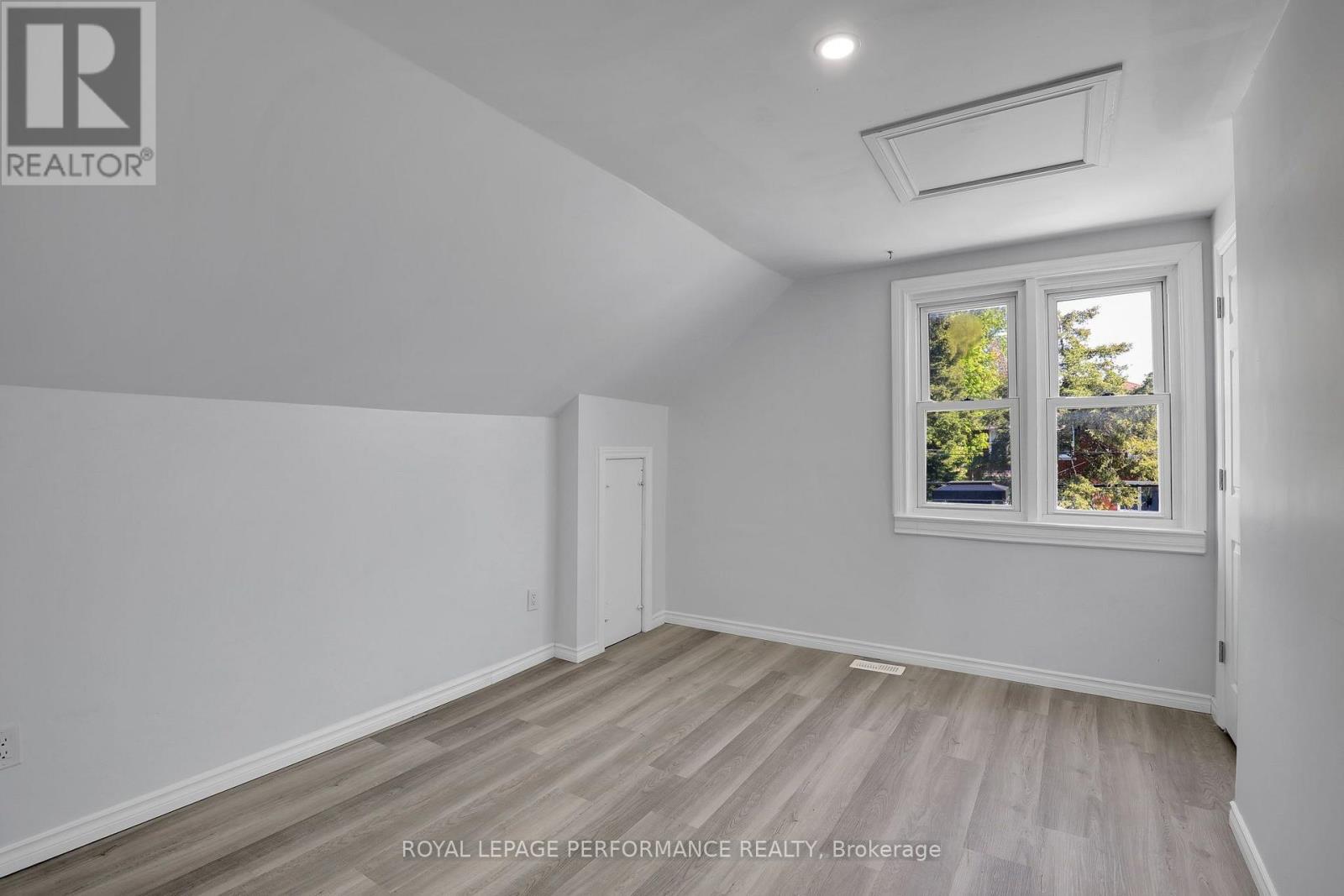 1482 LAPERRIERE AVENUE - 18