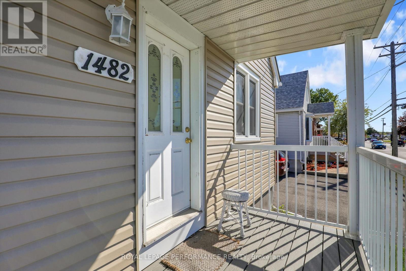 1482 LAPERRIERE AVENUE - 4