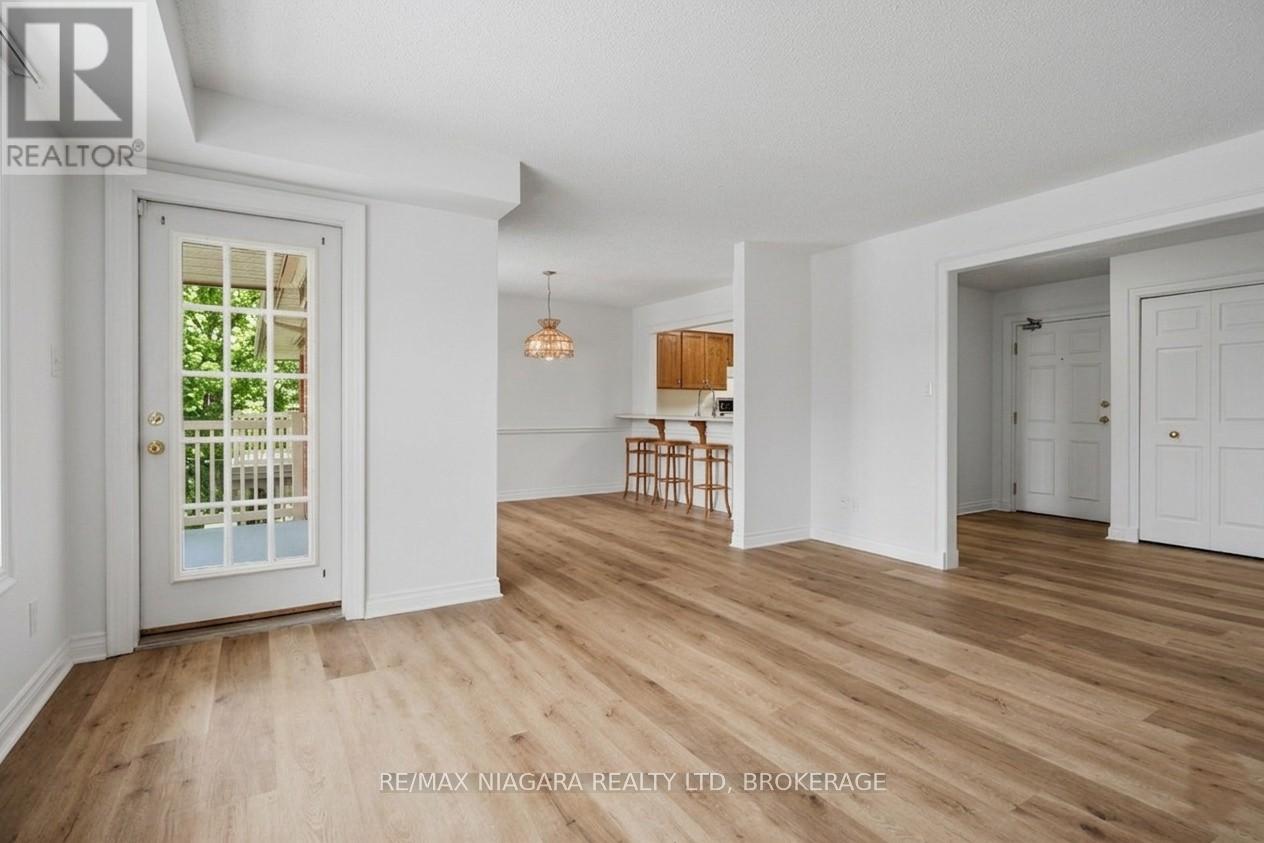 #202 250 LINWELL ROAD - 16