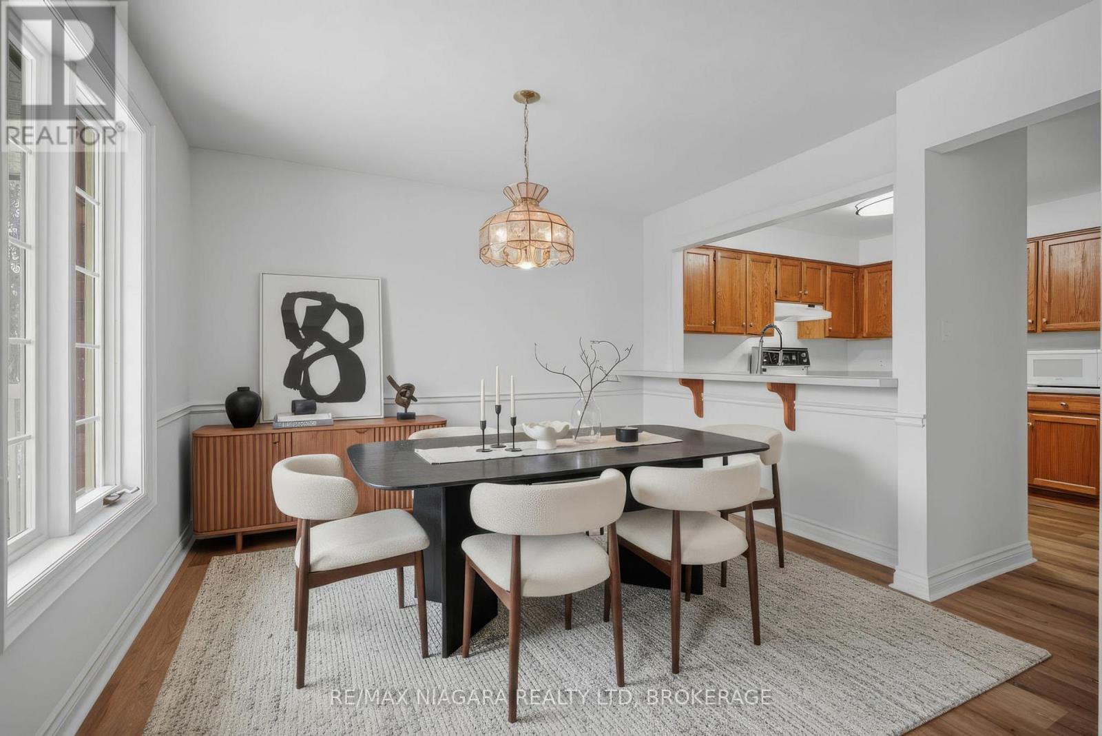 #202 250 LINWELL ROAD - 18