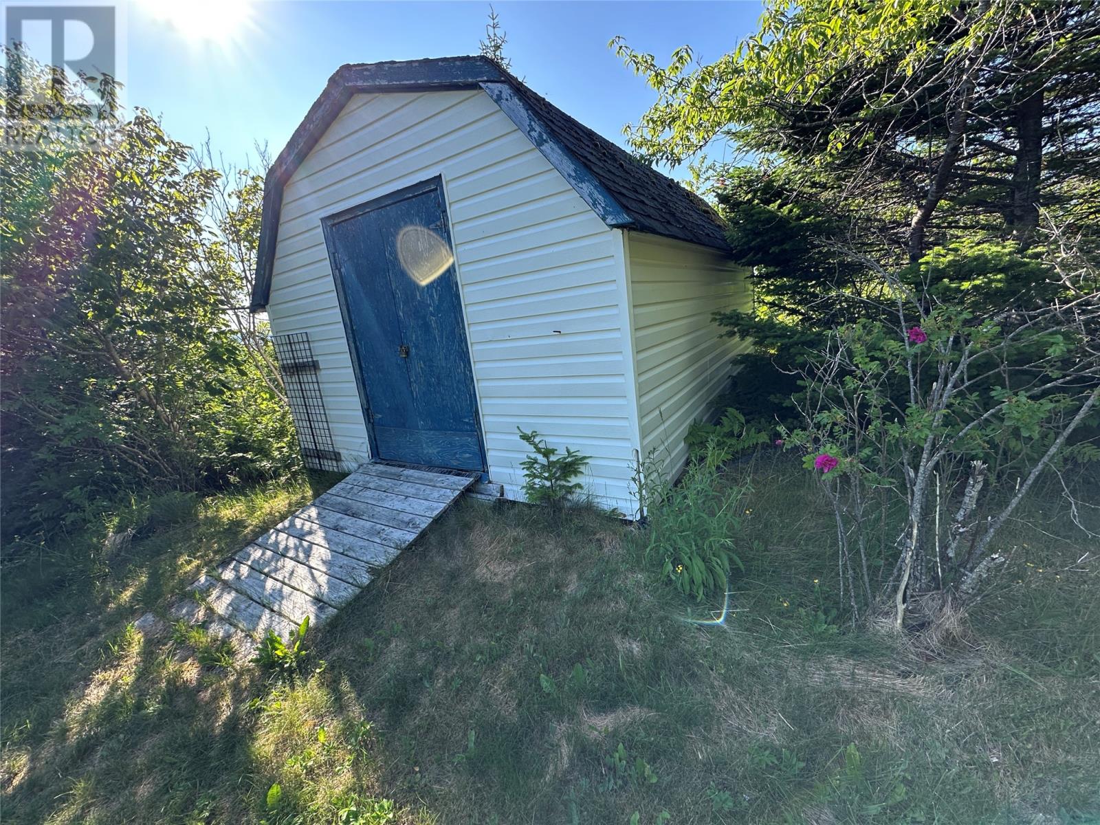 17 Junction Heights - 10