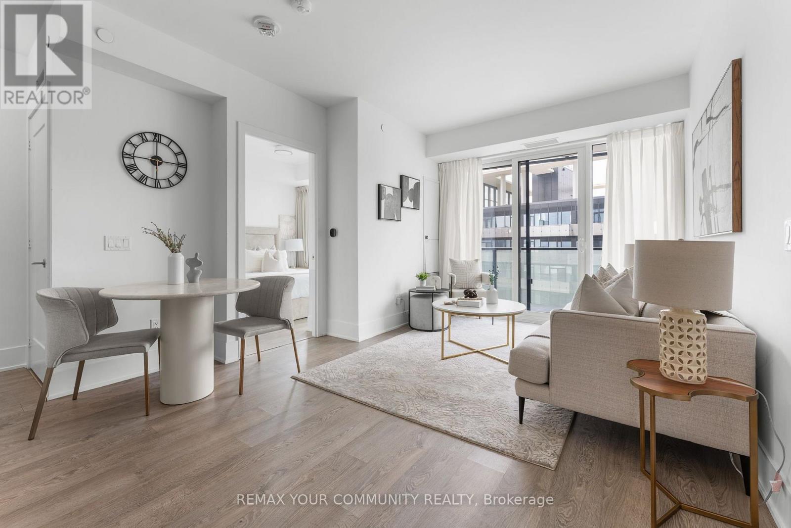 #2015 470 FRONT STREET - 14