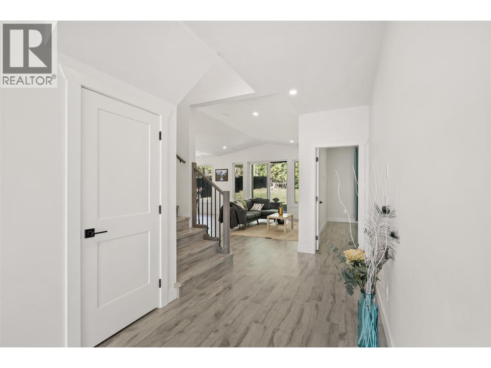 7670 Mountain Drive - Image 7