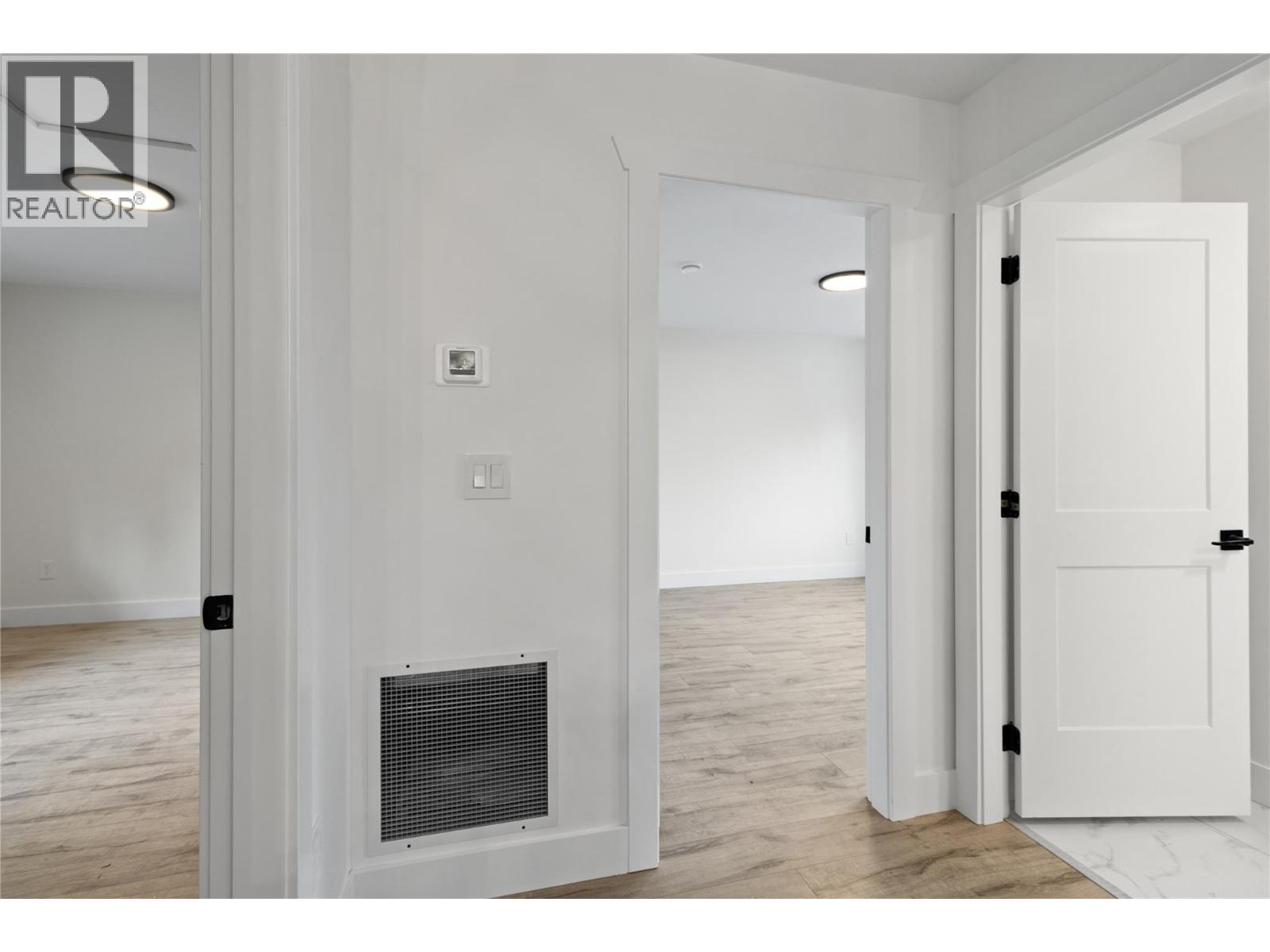 7670 Mountain Drive - 24