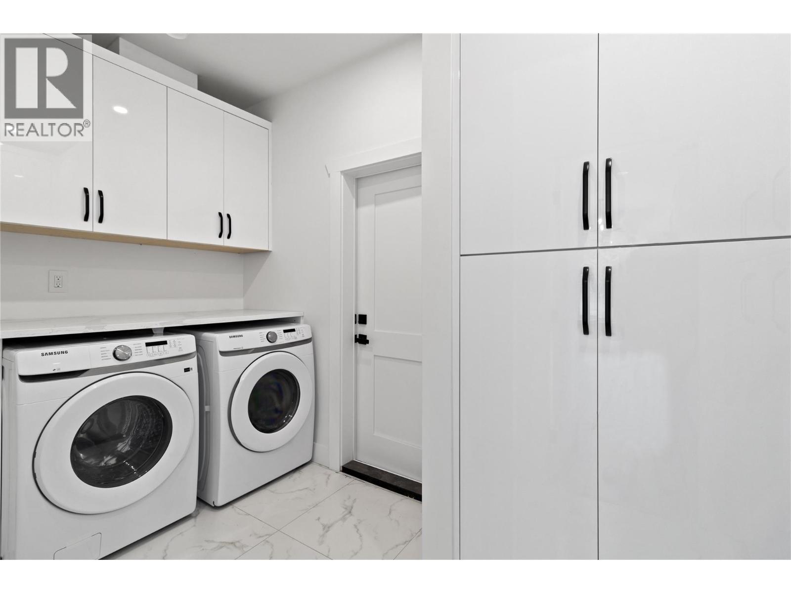 7670 Mountain Drive - Image 31