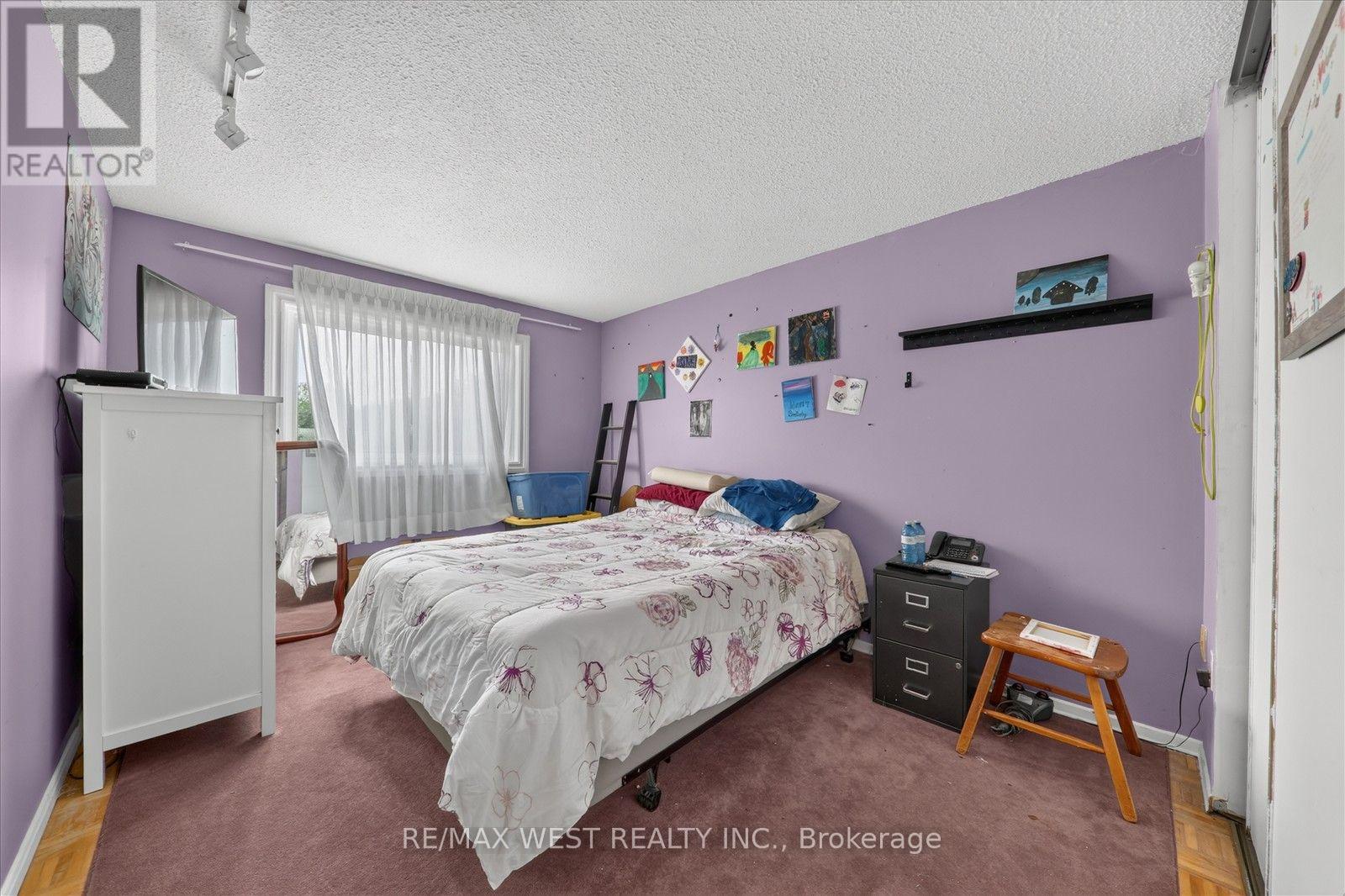 66 BUSHWOOD COURT - 17