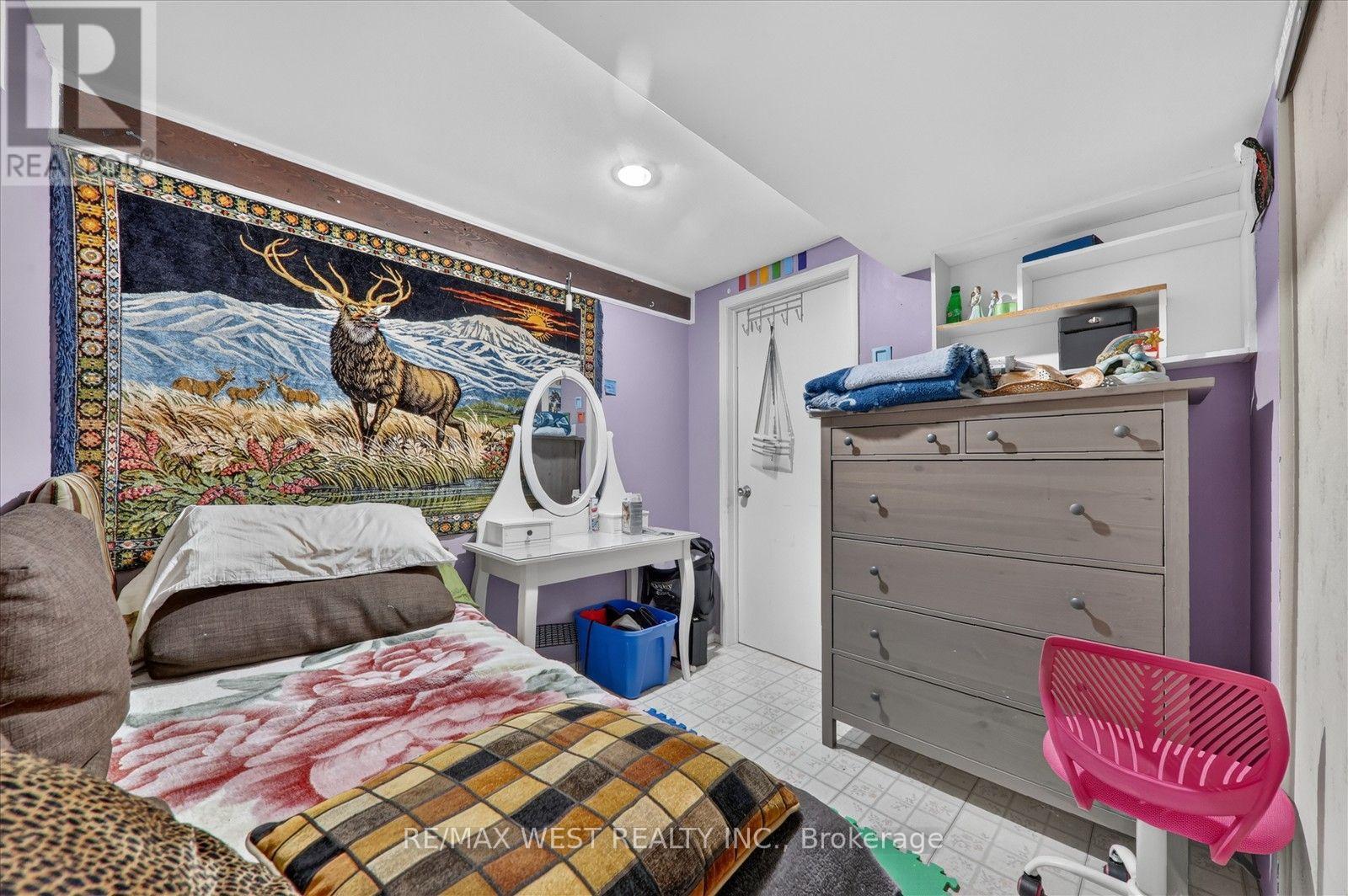 66 BUSHWOOD COURT - 29
