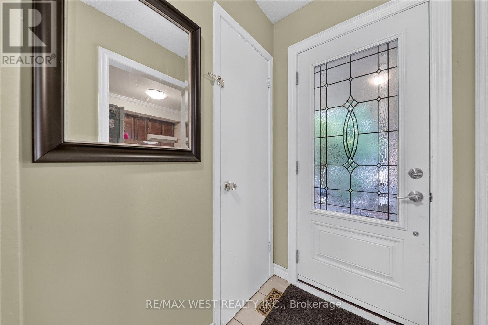 66 BUSHWOOD COURT - 6