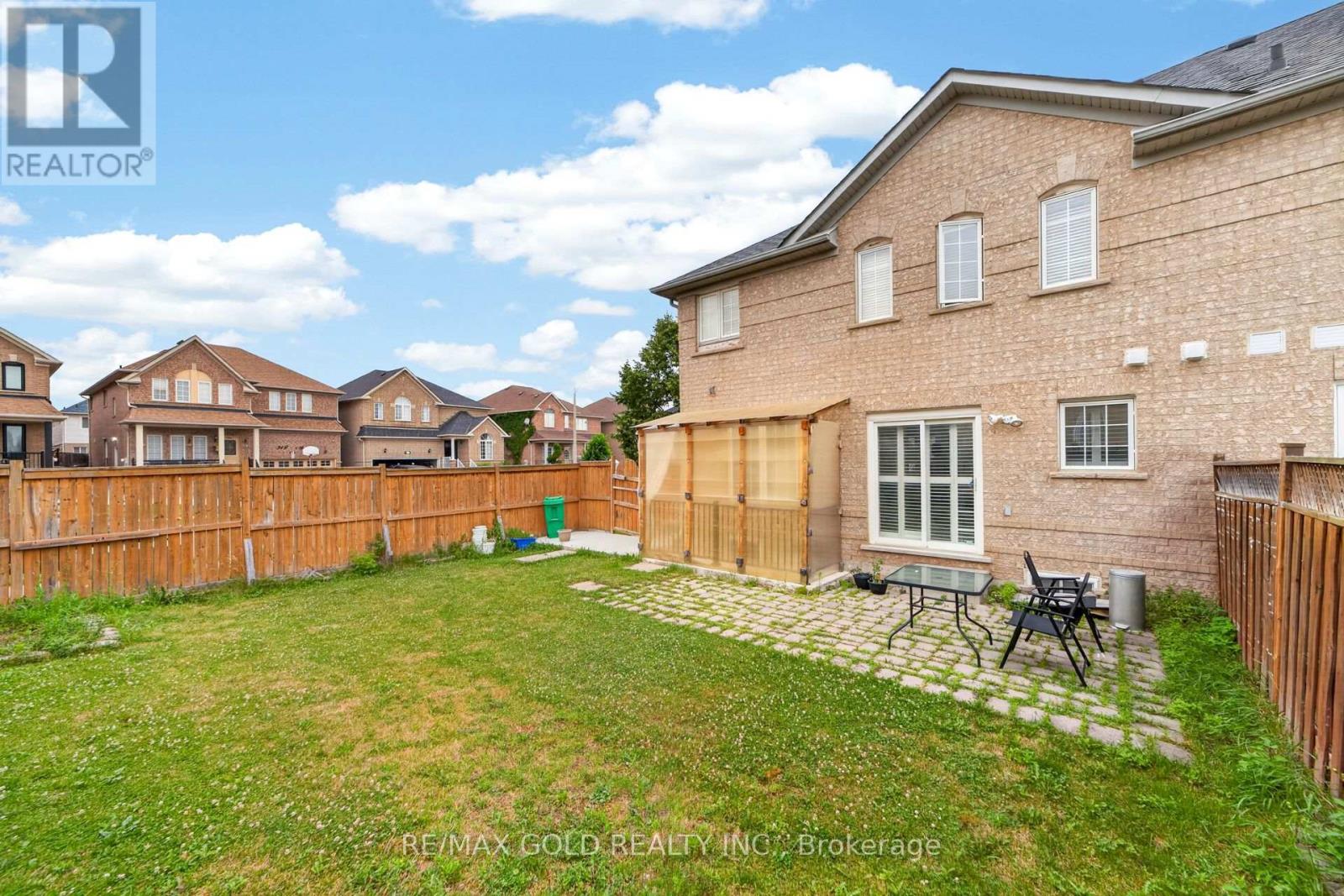 52 JUNCTION CRESCENT - 48