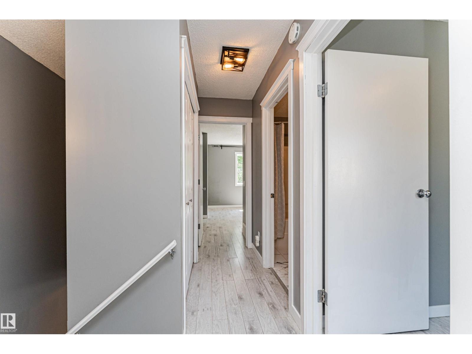 #134 10909 106 ST NW - 30