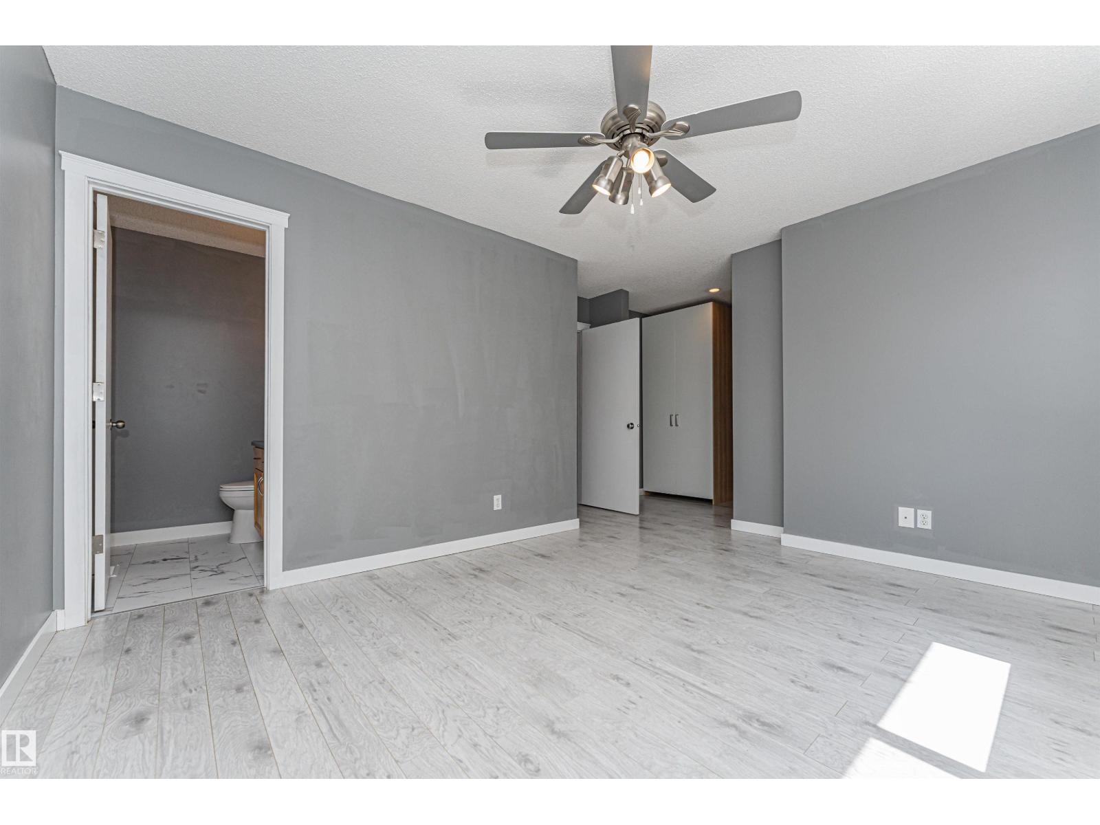 #134 10909 106 ST NW - 34