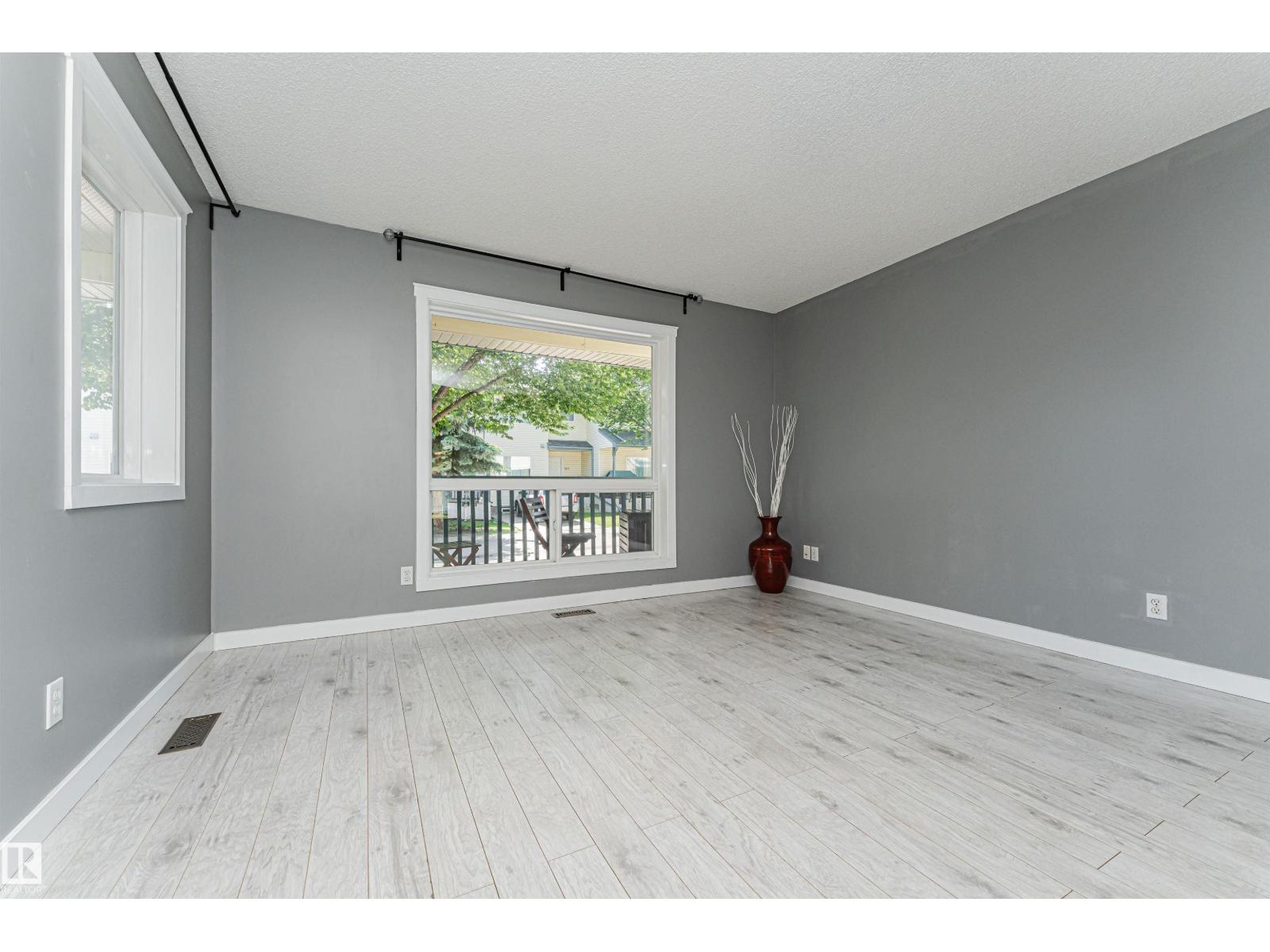 #134 10909 106 ST NW - 11