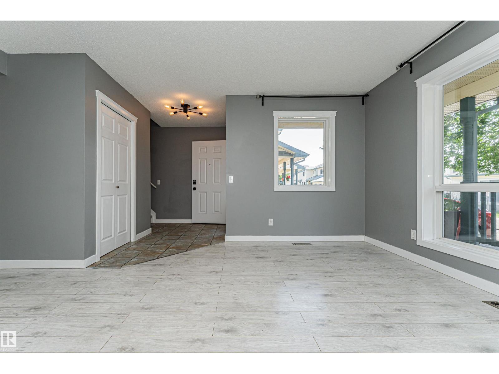 #134 10909 106 ST NW - 9