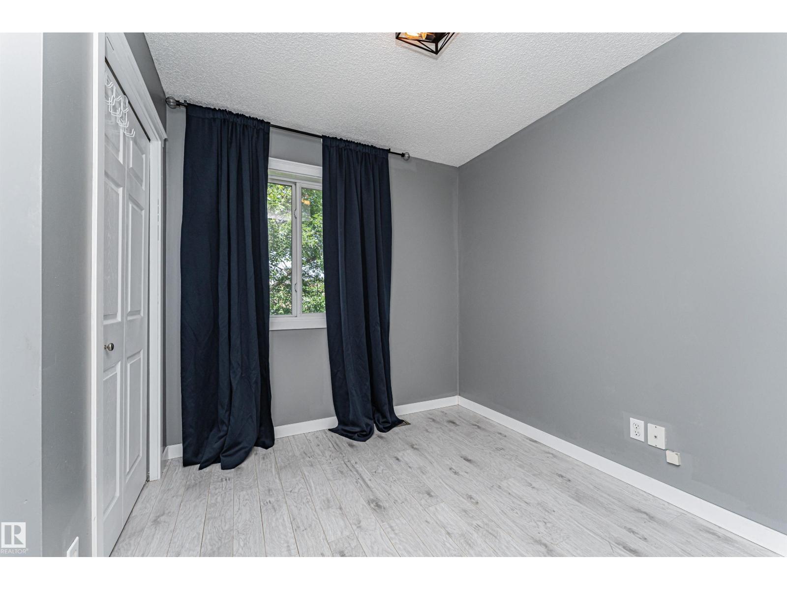 #134 10909 106 ST NW - 38